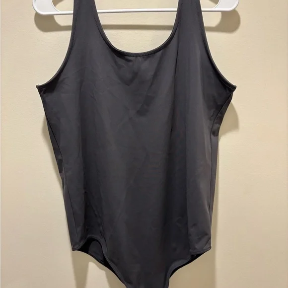 Torrid Sculpting Knit‎ Double Scoop Bodysuit Grey Sz 1X - Picture 4 of 10